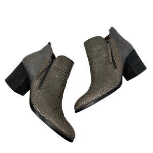 Donald Pliner Edyn Side Zip Ankle Boots Size 10 Snake Metallic Leather